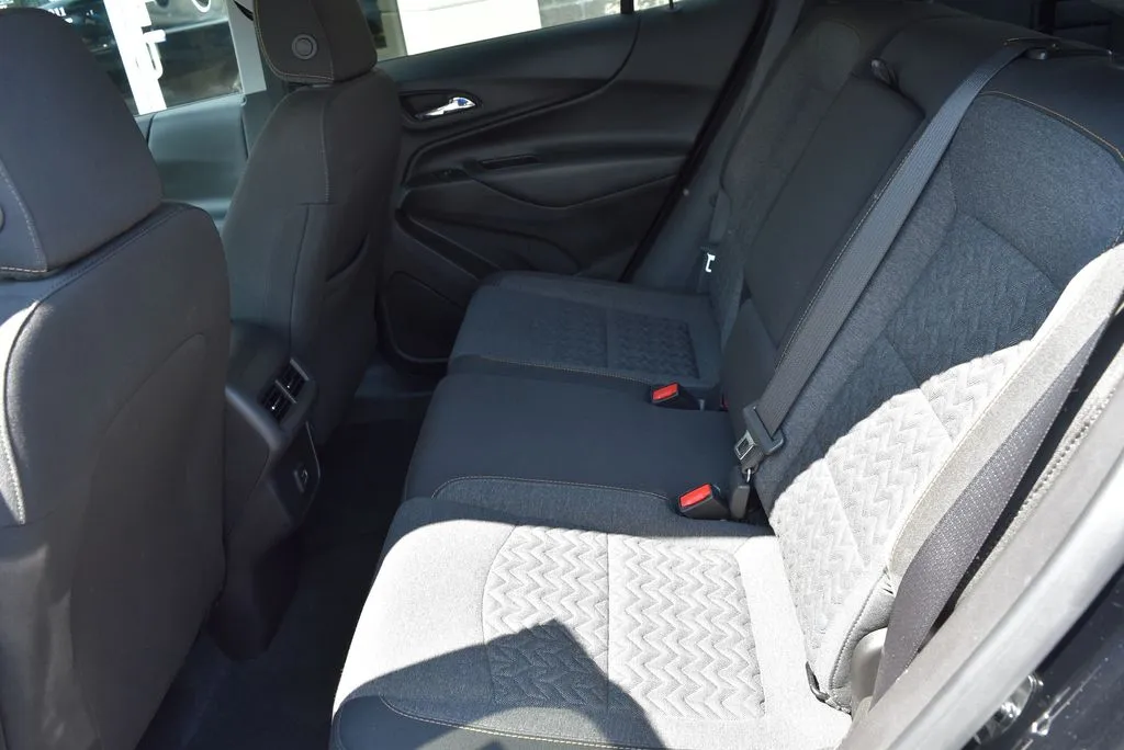 Chevrolet Equinox photo 10