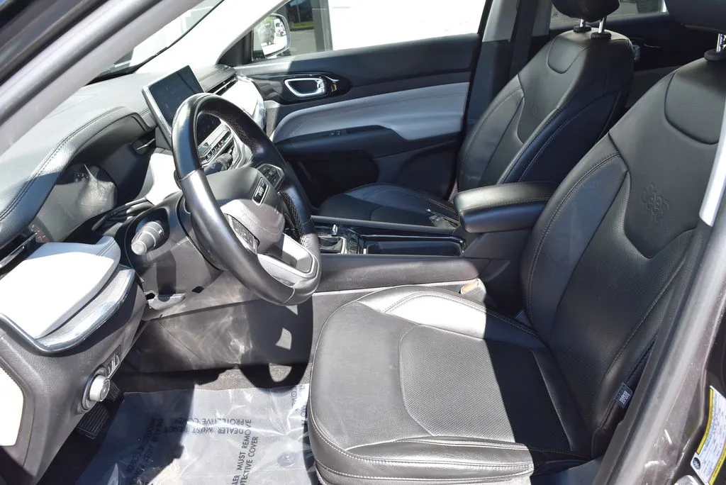 Jeep Compass photo 7