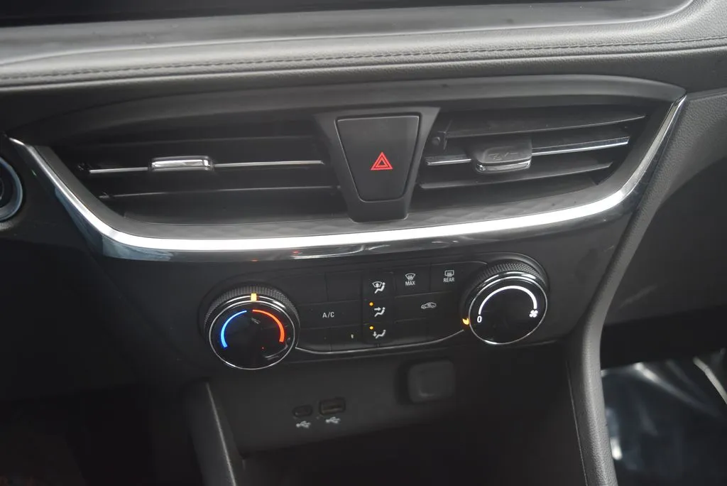 Buick Encore GX photo 16