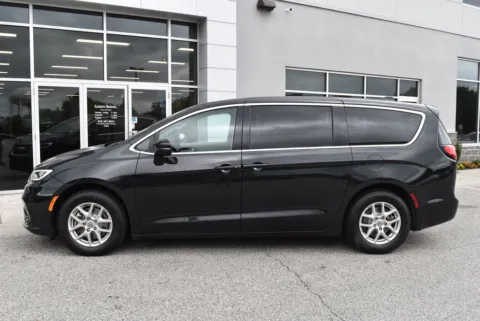 More photos of 2023 Chrysler Pacifica Touring L at Exclusive Motorcars, MD
