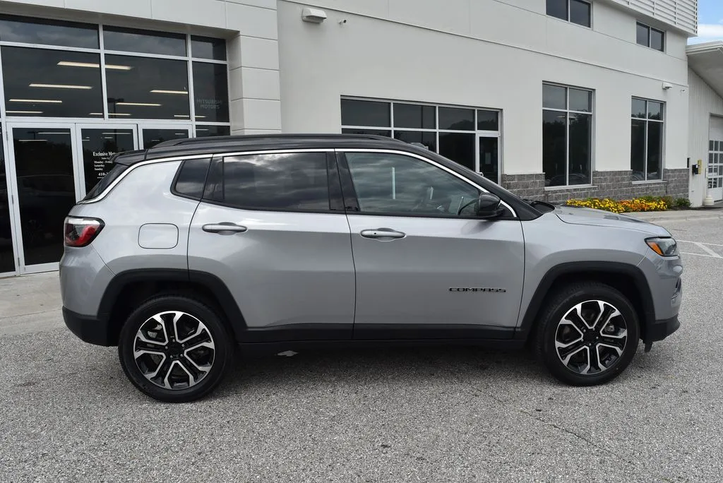 Jeep Compass photo 2