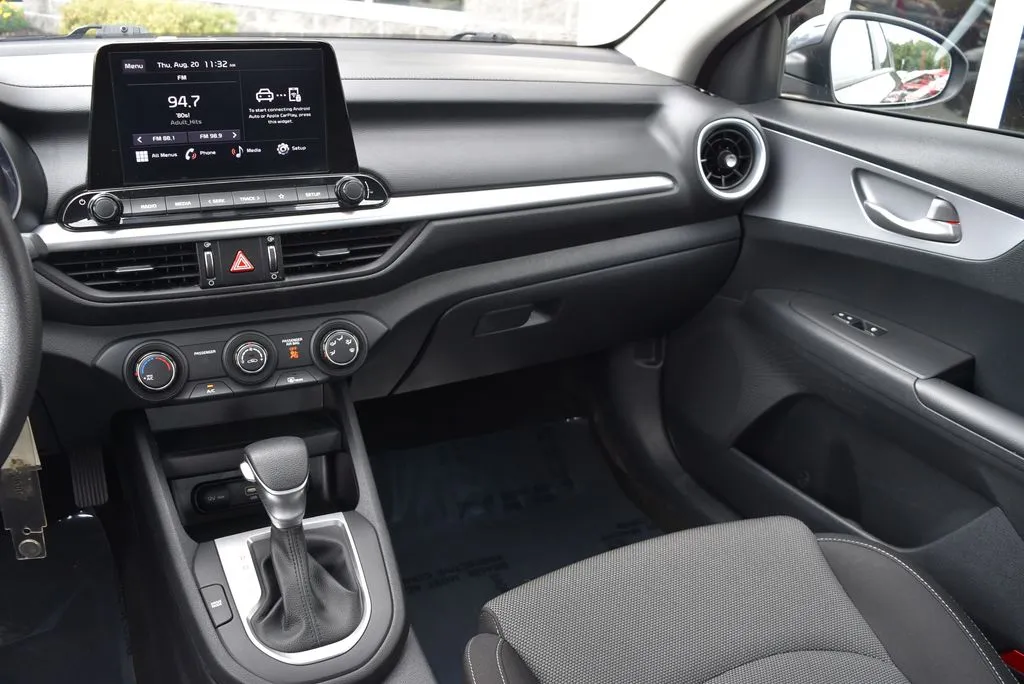 Kia Forte photo 7