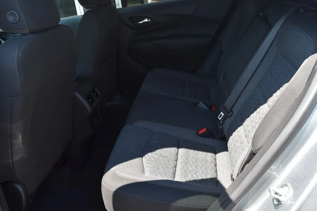 Chevrolet Equinox photo 9