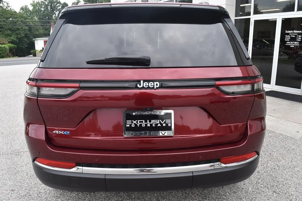 Jeep Grand Cherokee photo 6