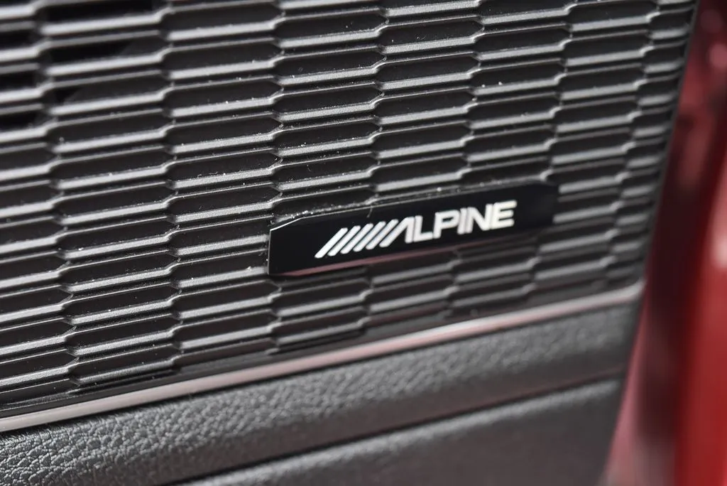 Jeep Grand Cherokee photo 10