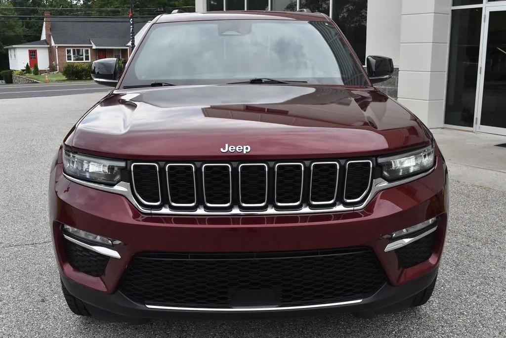 Jeep Grand Cherokee photo 3