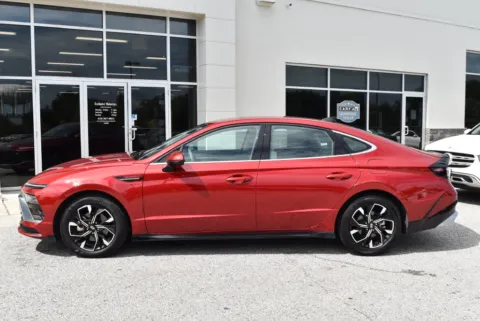 More photos of 2025 Hyundai Sonata SEL at Exclusive Motorcars, MD