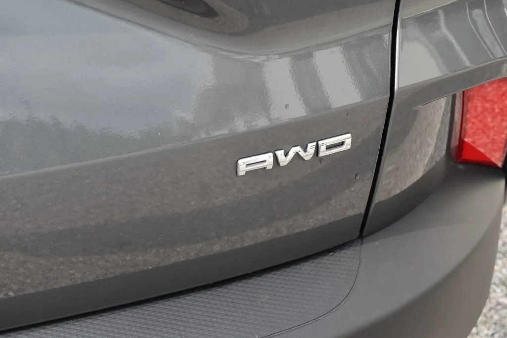 Ford Escape photo 7