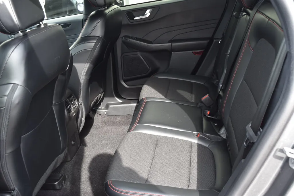 Ford Escape photo 10