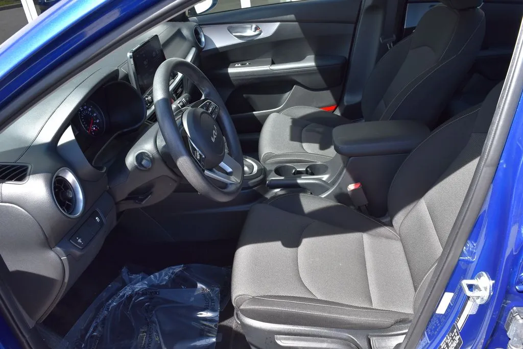Kia Forte photo 8