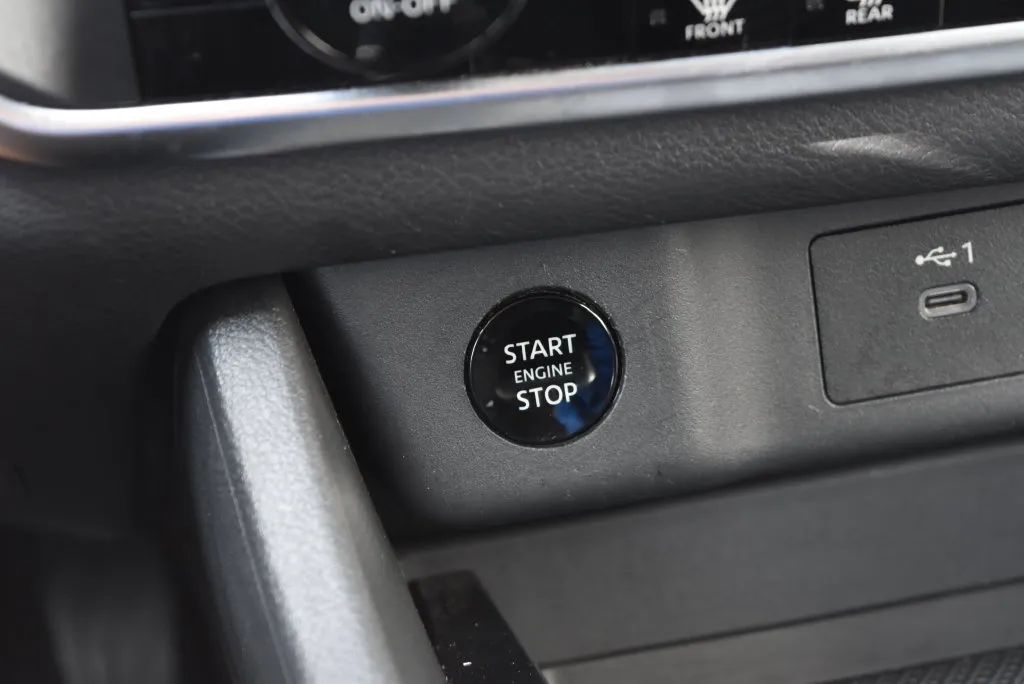 Nissan Rogue photo 17