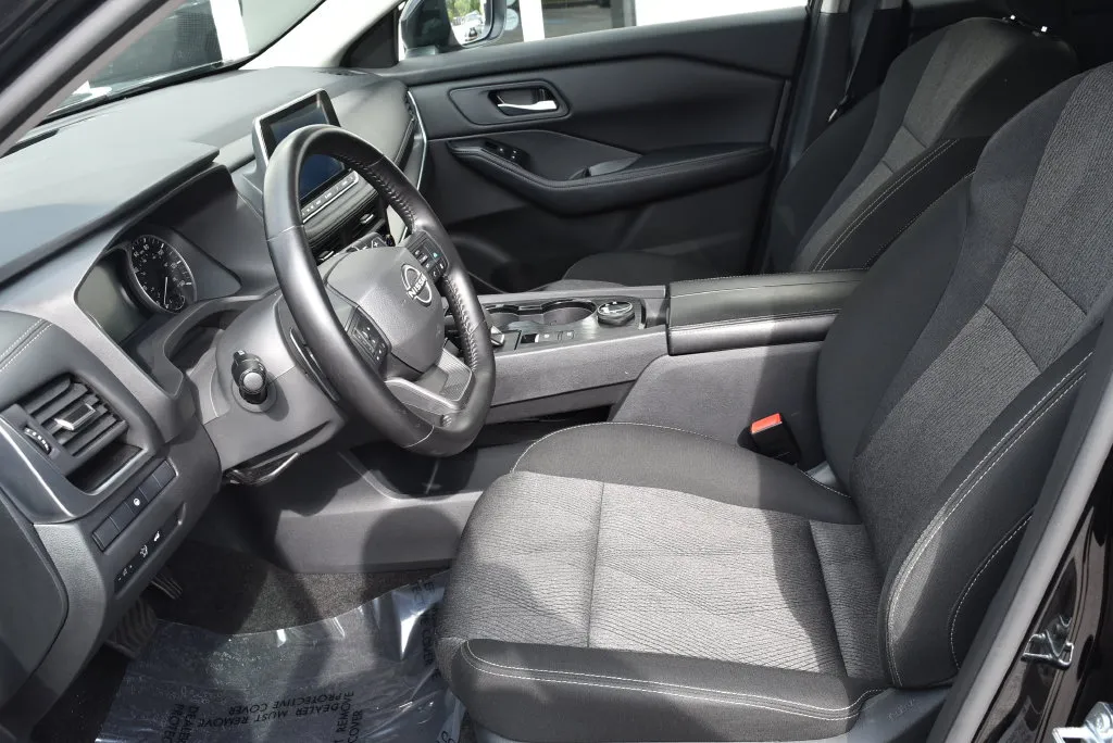 Nissan Rogue photo 7