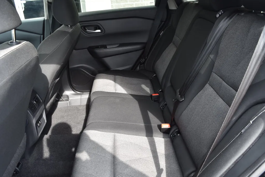 Nissan Rogue photo 9