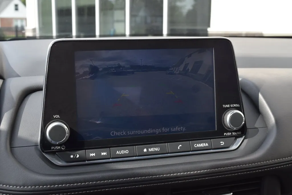 Nissan Rogue photo 14