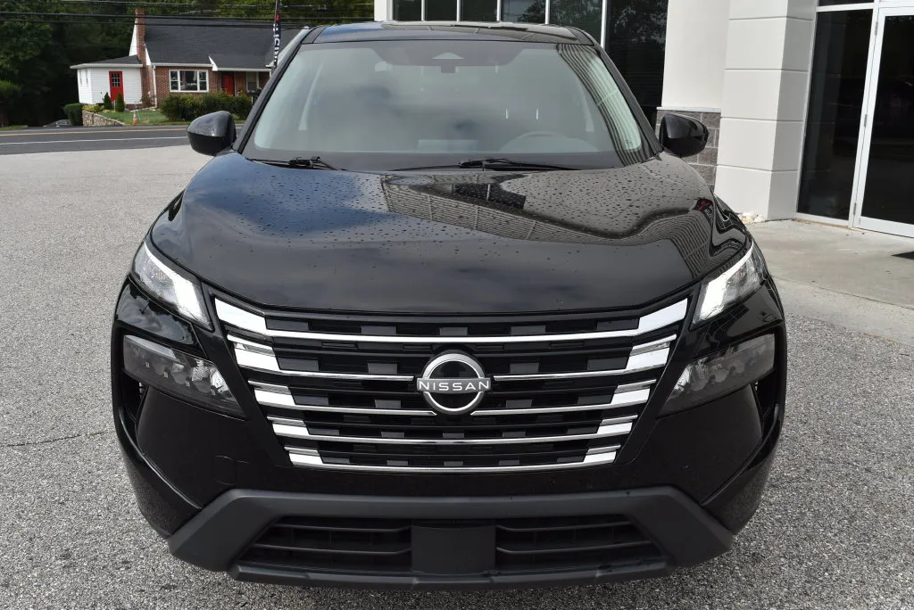 Nissan Rogue photo 3