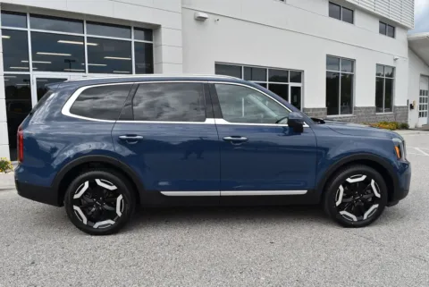 Photos of 2025 Kia Telluride S for sale in Randallstown, MD at Exclusive Motorcars