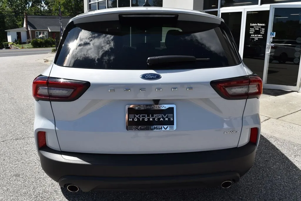 Ford Escape photo 6