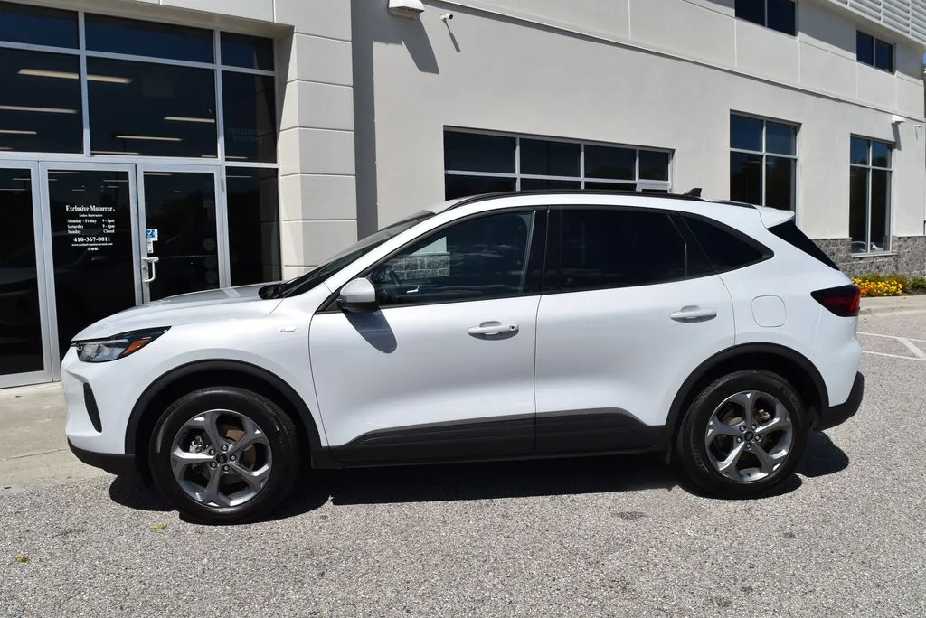 Ford Escape photo 4