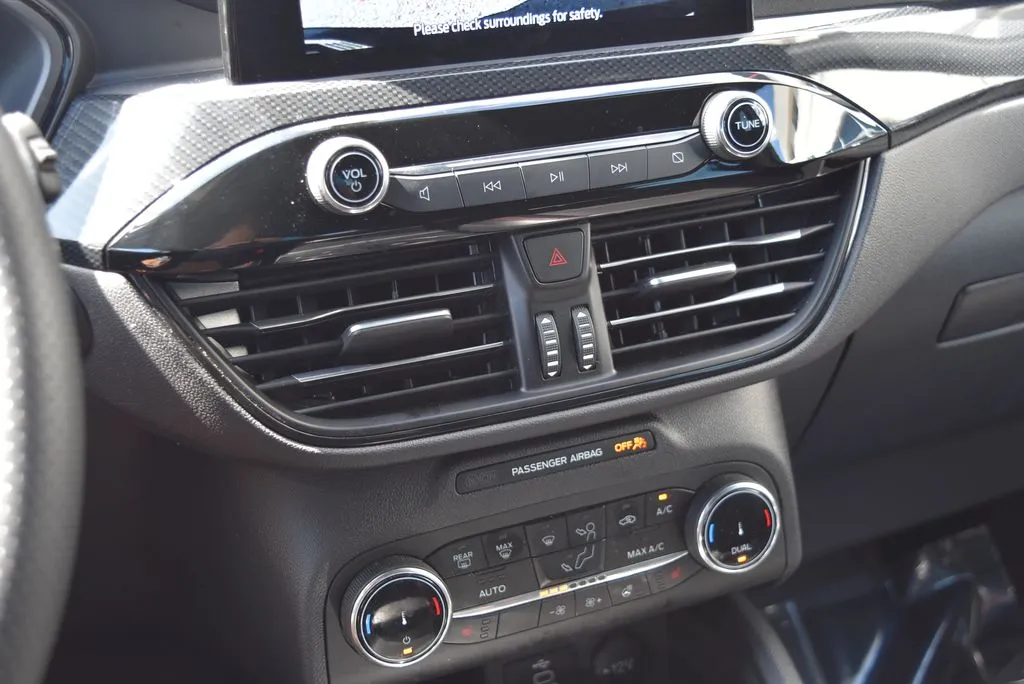 Ford Escape photo 17