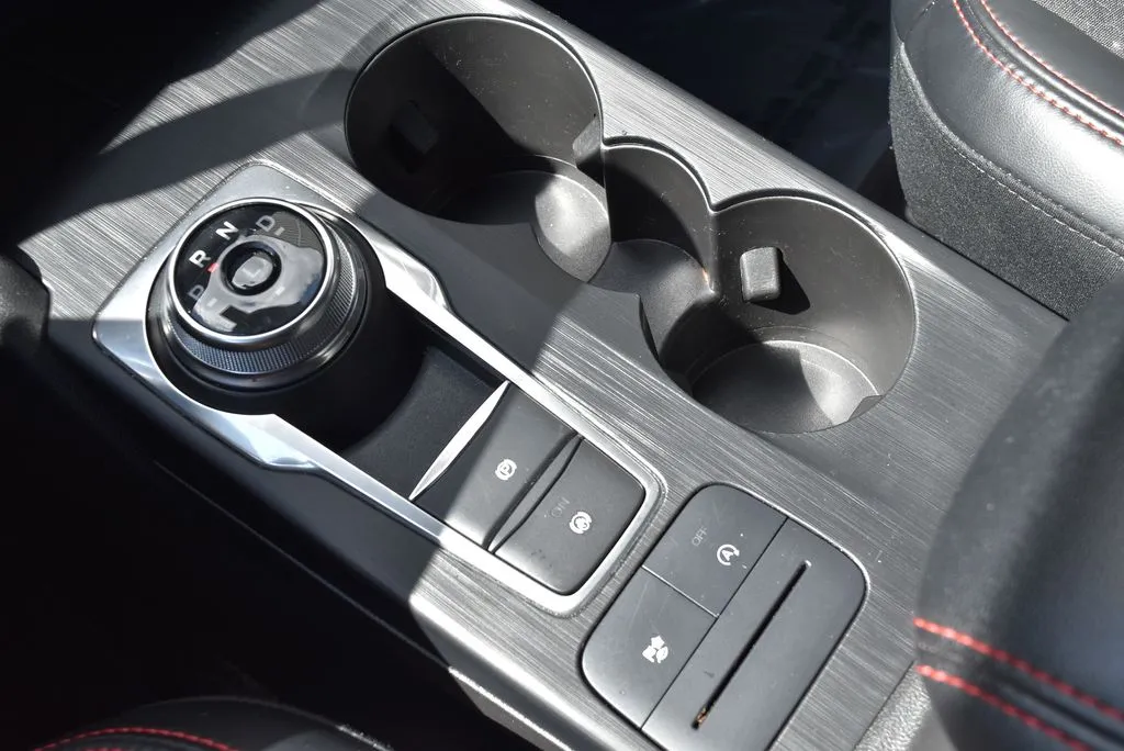 Ford Escape photo 18