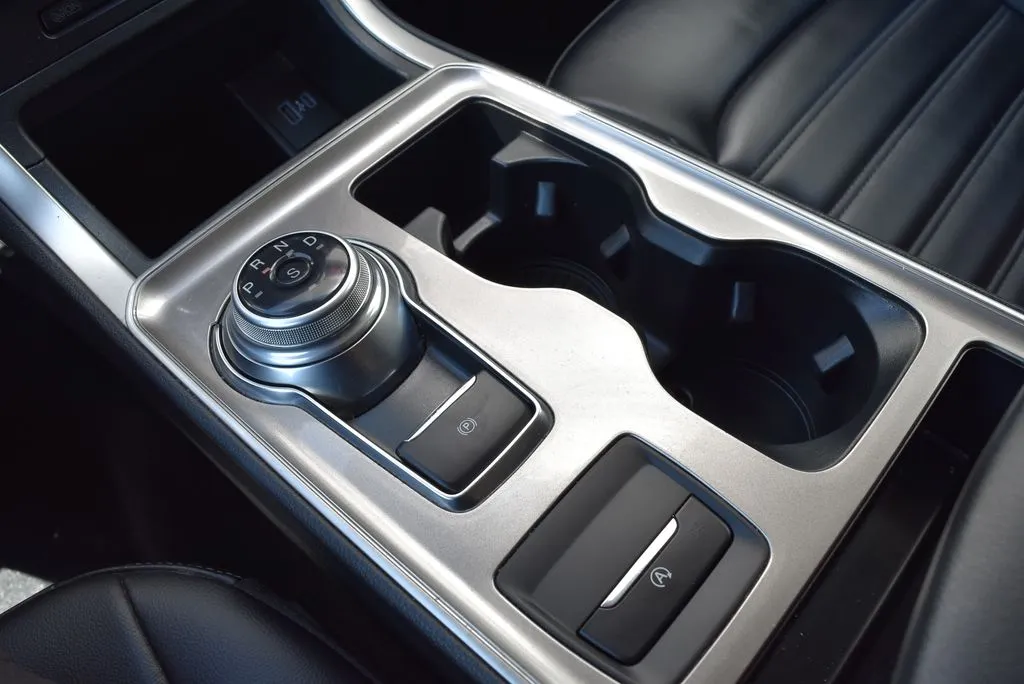 Ford Edge photo 17