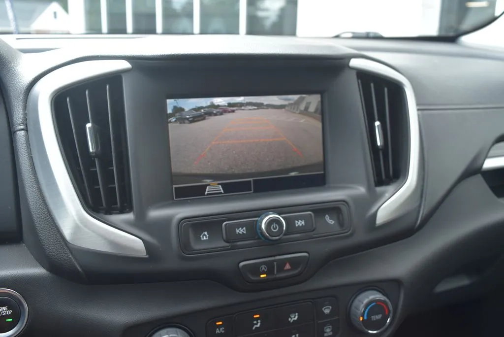 GMC Terrain photo 17
