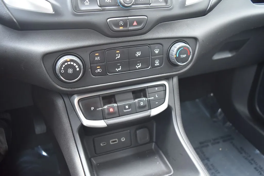 GMC Terrain photo 18
