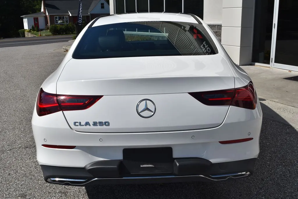 Mercedes-Benz CLA photo 6