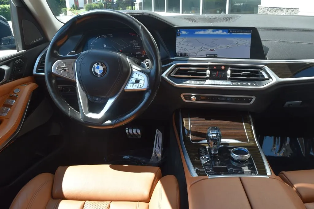 BMW X7 photo 12