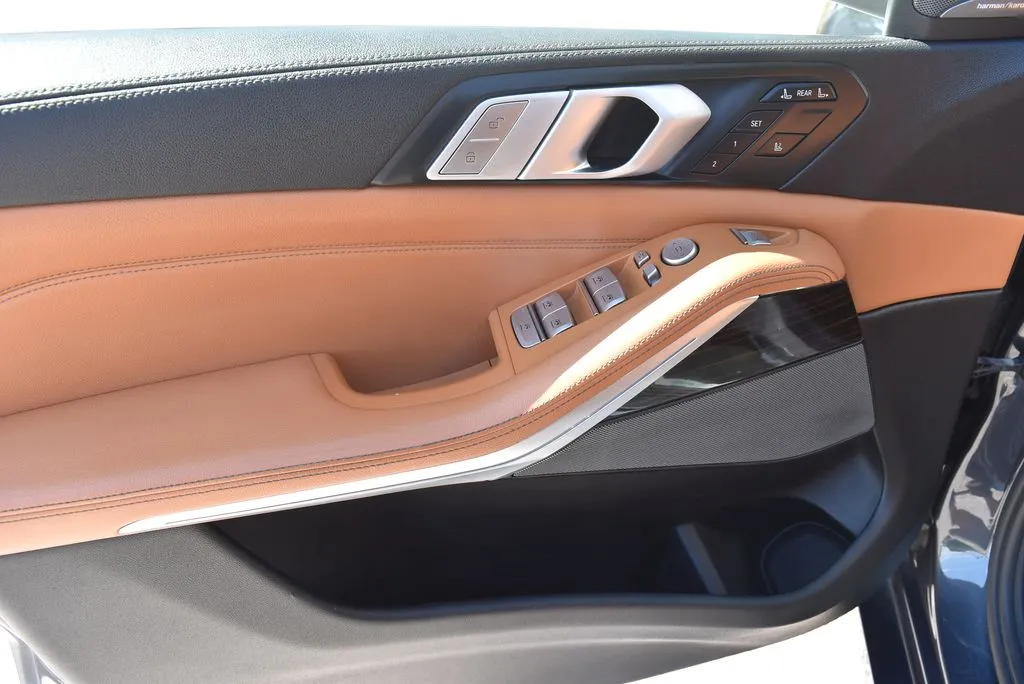 BMW X7 photo 9