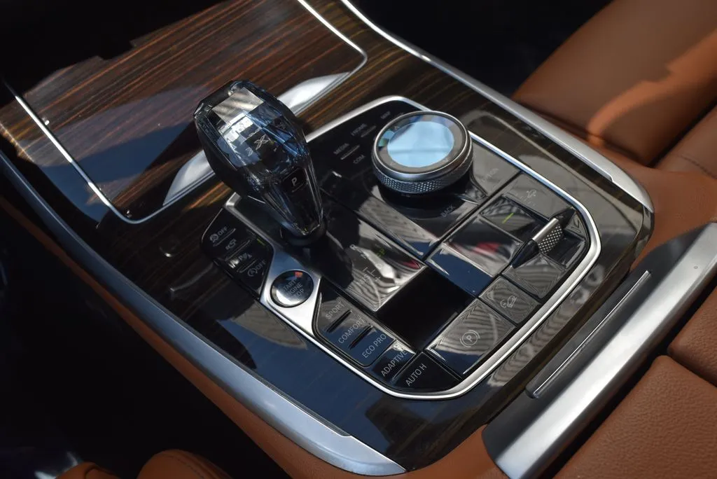 BMW X7 photo 19