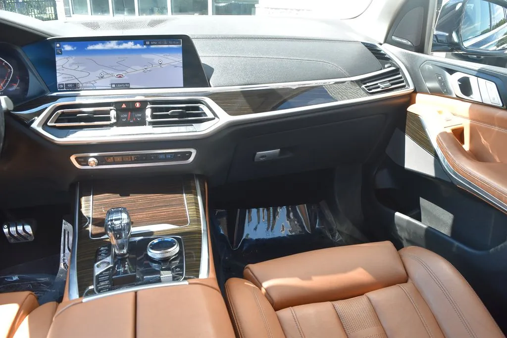 BMW X7 photo 13