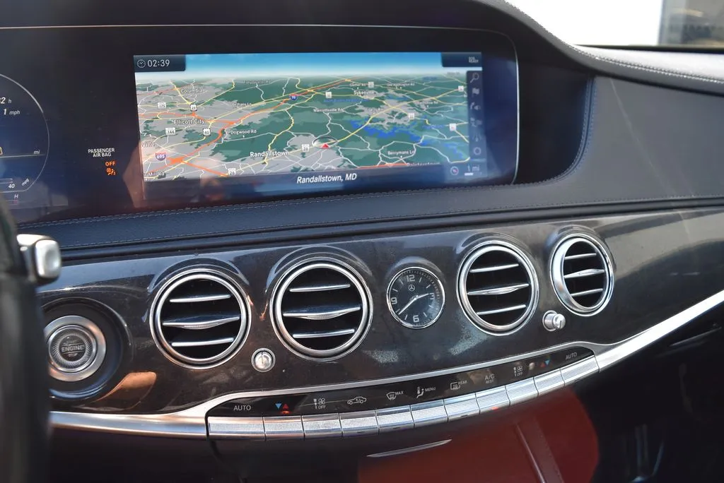 Mercedes-Benz S-Class photo 15