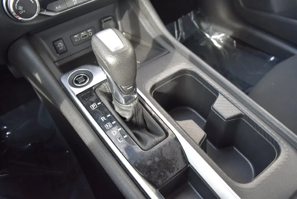 Nissan Sentra photo 17