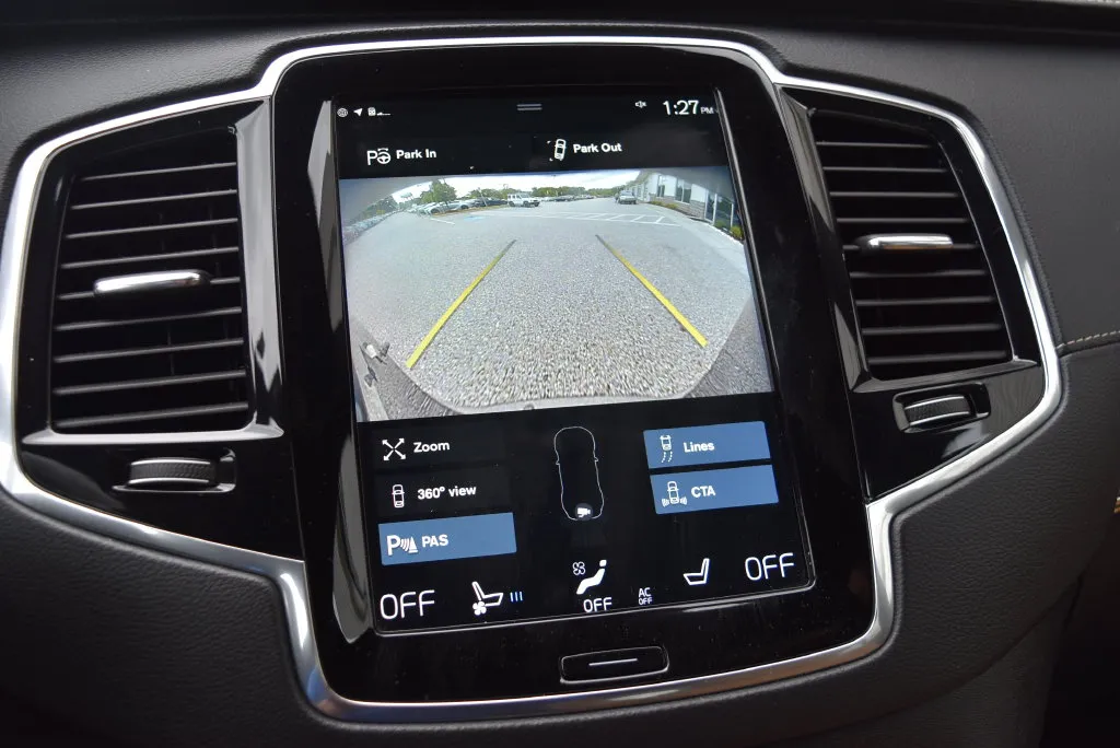 Volvo XC90 photo 17