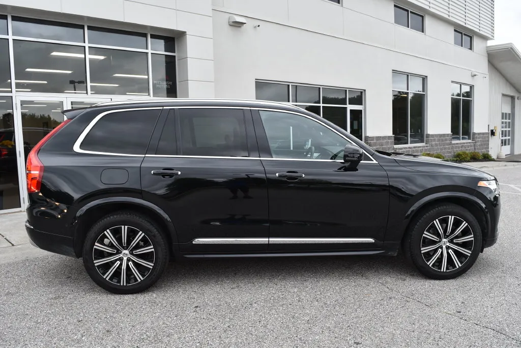 Volvo XC90 photo 2