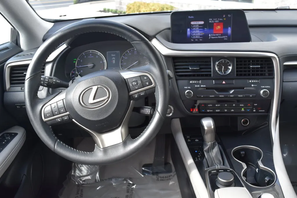 Lexus RX photo 12