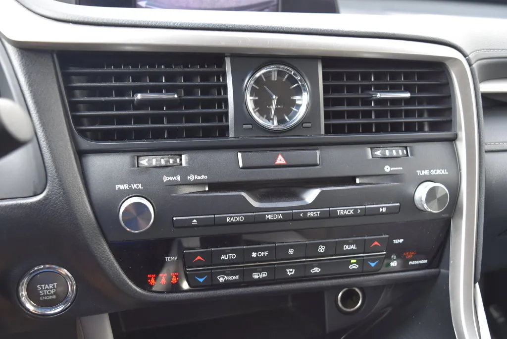 Lexus RX photo 16
