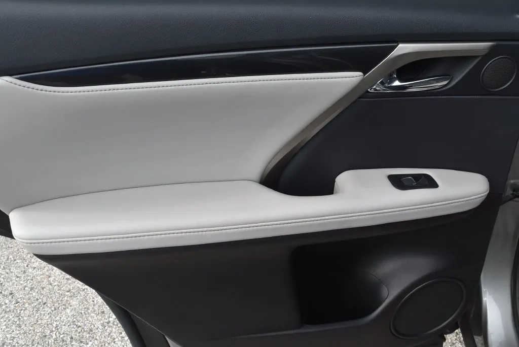 Lexus RX photo 11