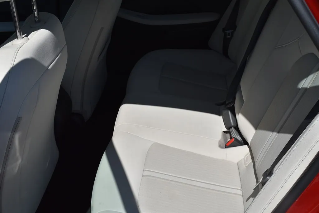 Hyundai Sonata photo 9