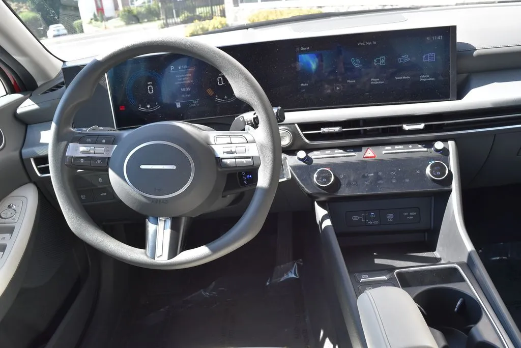 Hyundai Sonata photo 11