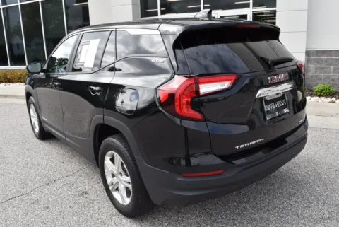 More photos of 2024 GMC Terrain SLE at Exclusive Motorcars, MD