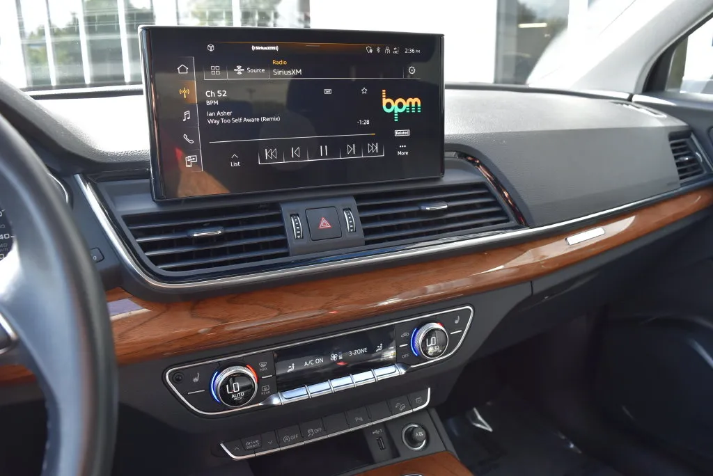 Audi Q5 photo 15
