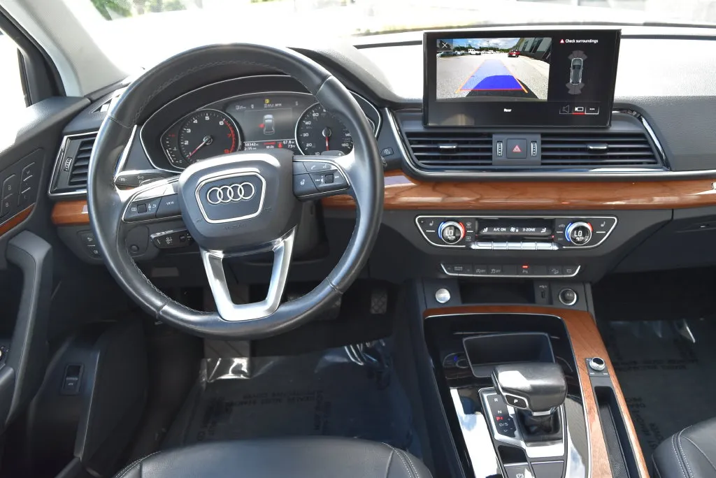 Audi Q5 photo 11