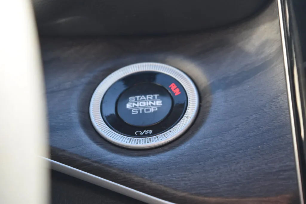 Jeep Grand Cherokee photo 19