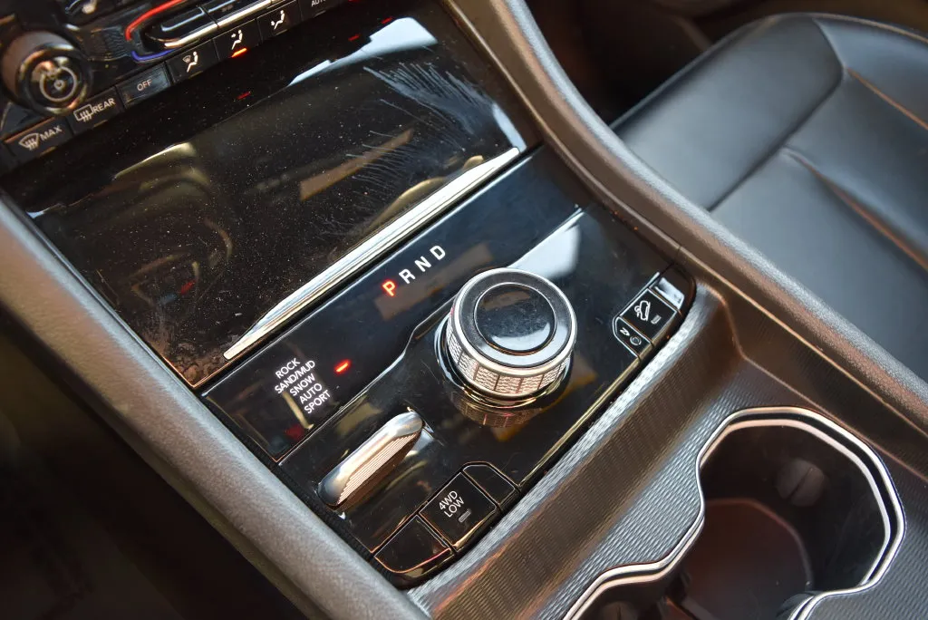 Jeep Grand Cherokee photo 18