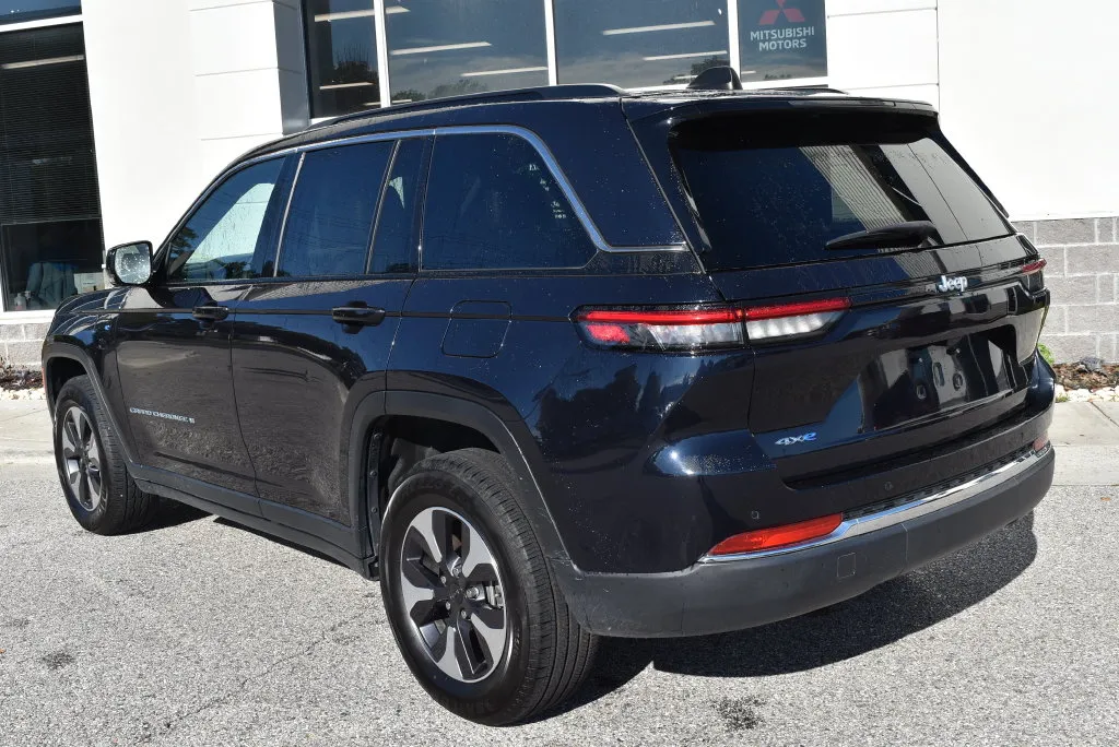 Jeep Grand Cherokee photo 5
