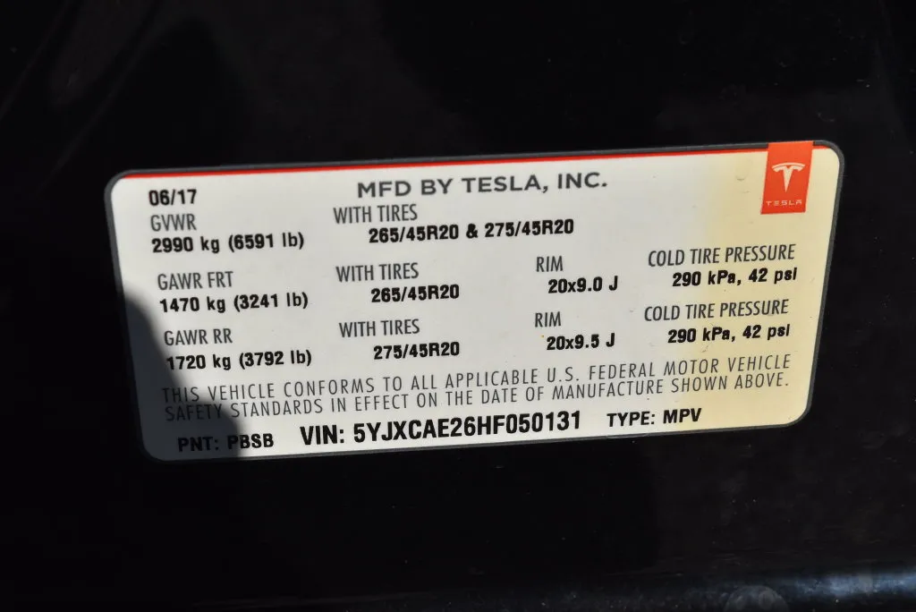 Tesla Model X photo 26