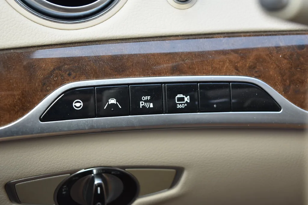 Mercedes-Benz S-Class photo 19