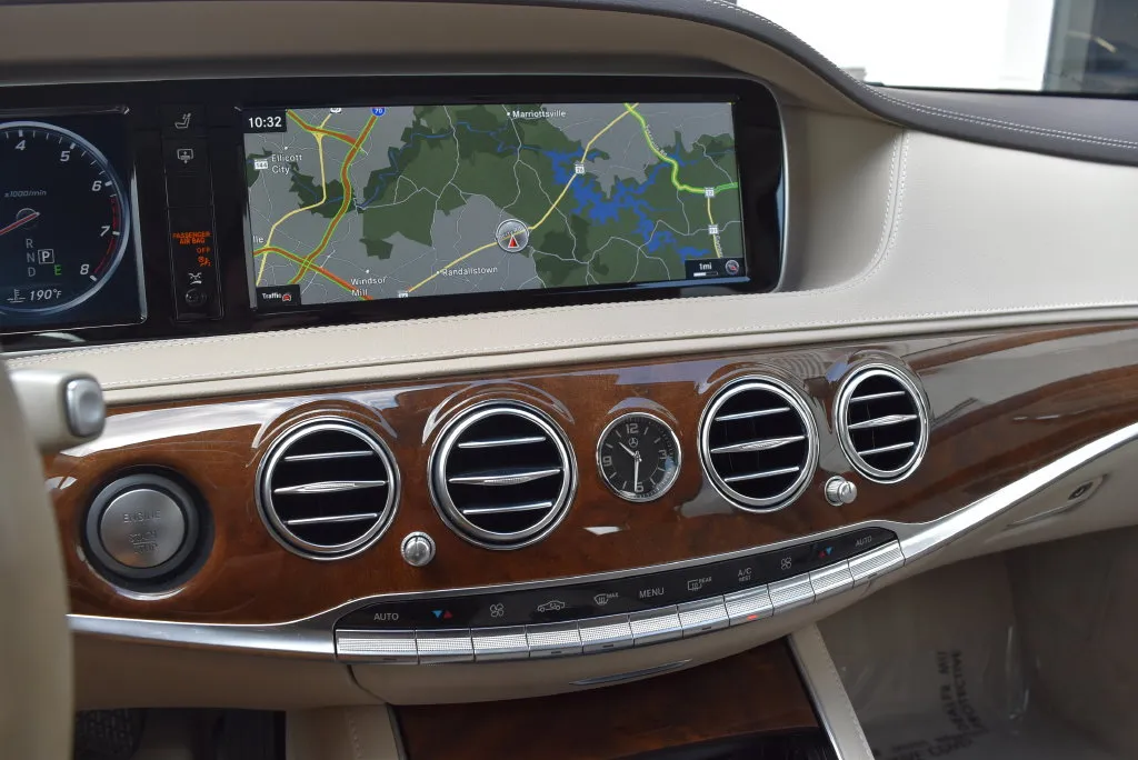 Mercedes-Benz S-Class photo 16